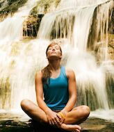 Retiros de yoga encontrarte en plena naturaleza  