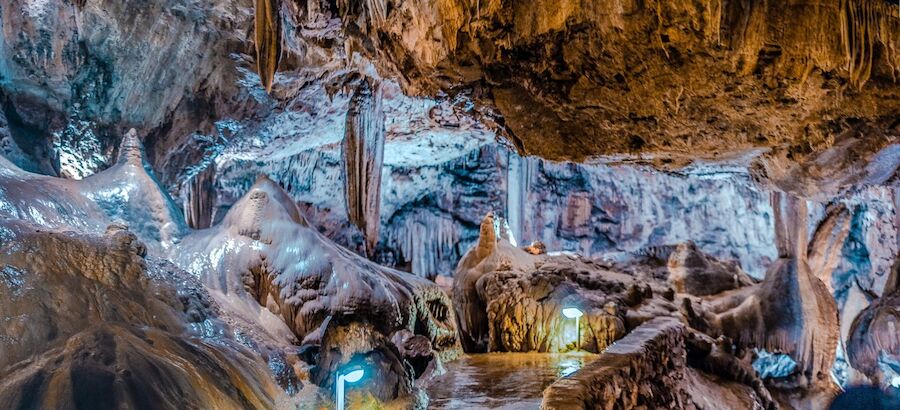 Cueva de Valporquero