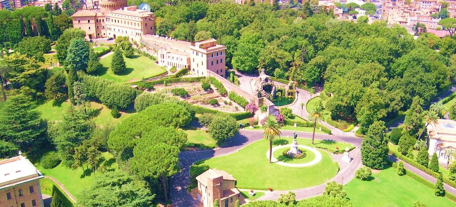 Jardines de la Ciudad del Vaticano Roma  