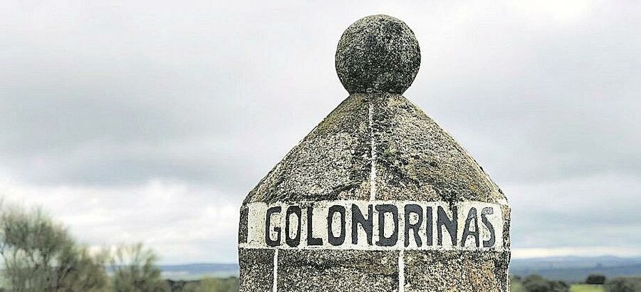 Las Golondrinas acondicionan un nuevo nido rural en Cceres