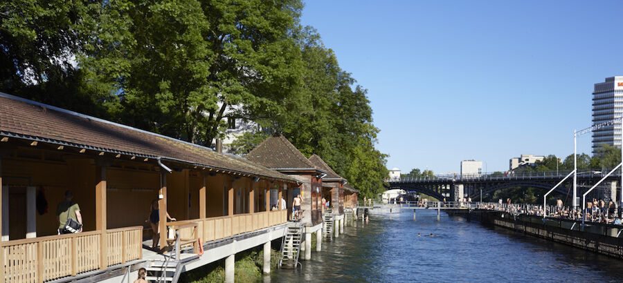 Flussbad Oberer Letten en Zrich Suiza 