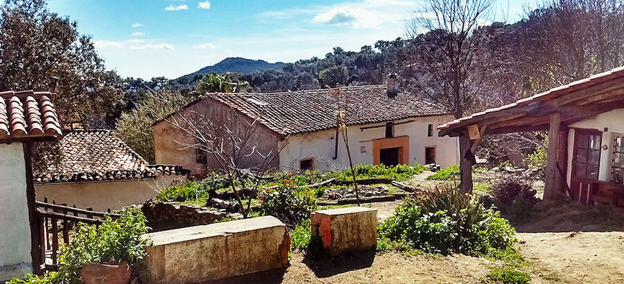 El Calabacino una ecoaldea en la Sierra de Aracena que lucha por su regularizacin 