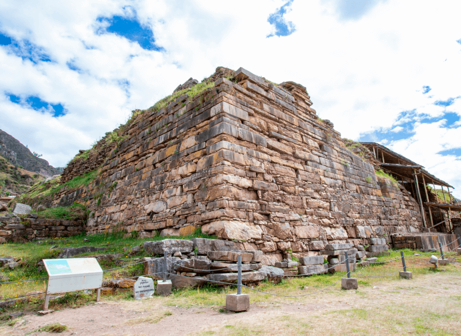 Chavín de Huántar, Perú 