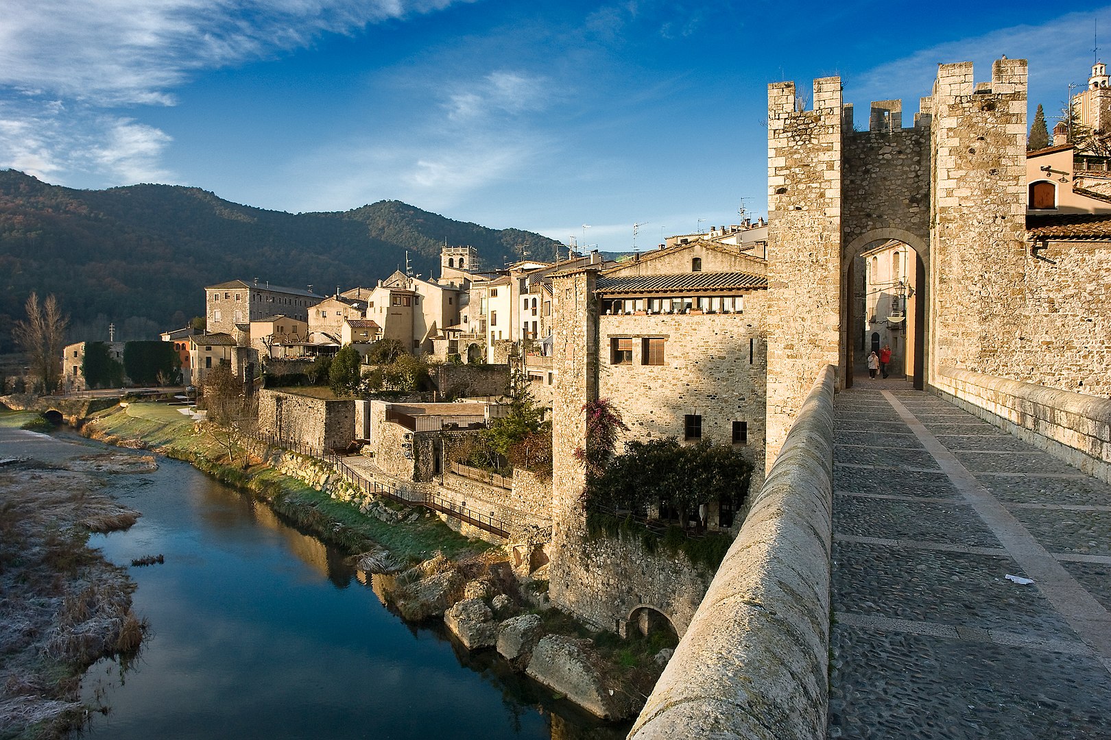 BESALÚ (GIRONA) 