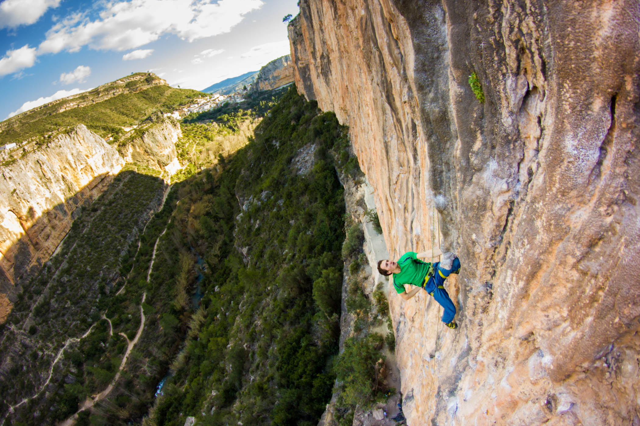 Escalar en Chulilla, Valencia