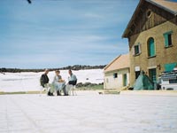 Atlas Lake Inn