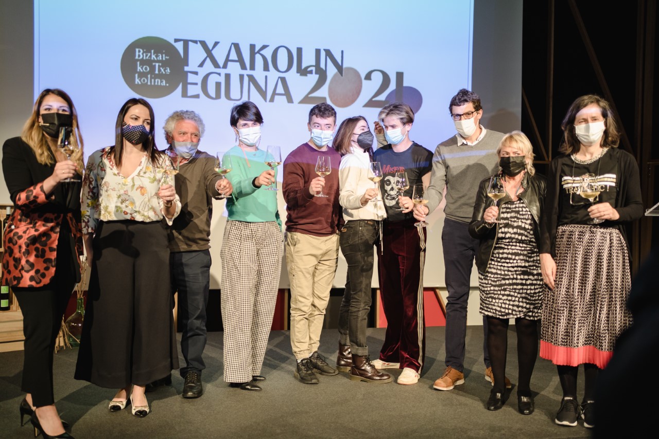 La asociación Nekatur, celebrando el Txakolin Eguna 2021 // Crédito: Nekatur La asociación Nekatur, celebrando el Txakolin Eguna 2021 // Crédito: Nekatur
