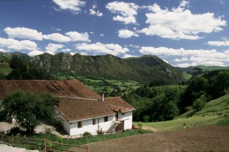 Fachada agroturismo Aldarreta