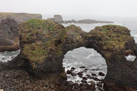 gatklettur snaefellsnaer islandia gatklettur snaefellsnaer islandia