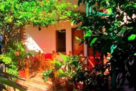 Cabaña de Obel y Yoli