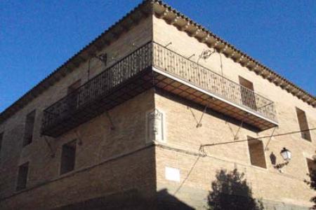 Fachada del ayuntamiento de Robres