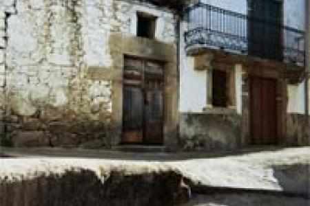 Calle de Casas del Monte