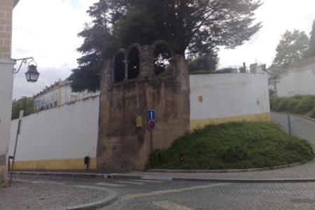 Castelo Velho, fachada anterior.