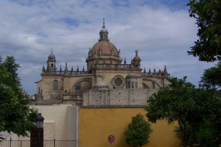 Vistas de la fachada posterior de la Catedral