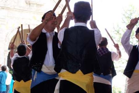 Dance en Valfonda de Santa Ana.