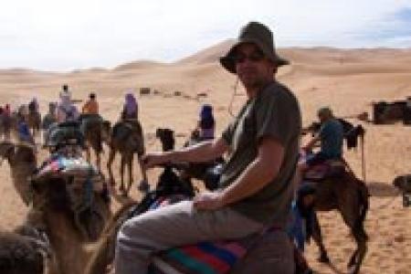 Disfrutando de las dunas de Merzouga