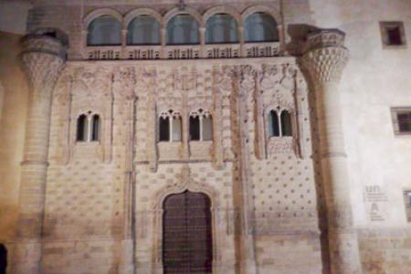 Fachada del Palacio de Jabalquinto