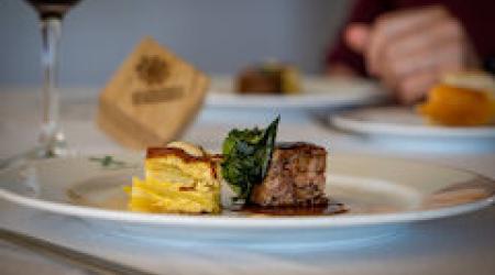 El nuevo menú de Hospederías Extremadura, un homenaje a la despensa más rica del mundo