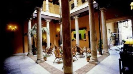 Hotel María de Molina