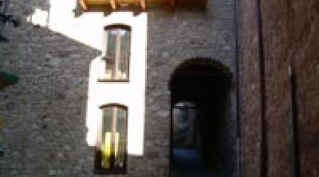 El castell de la Pobla de Lillet