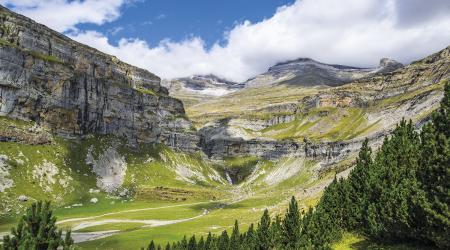 Valles mágicos de España