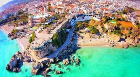 Nerja, Málaga // Crédito: hoteles.net