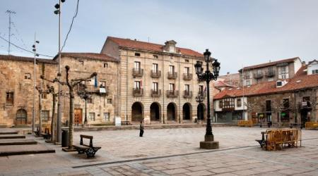Plaza de Reinosa, Cantabria // Crédito: turismodecantabria