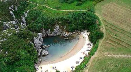 Playa de gulpiyuri, Asturias