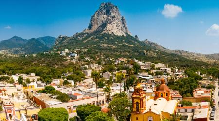 Peña del Bernal, México // Crédito: traveler.marriott.com