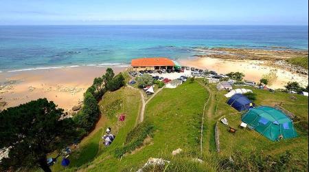 Mejores campings en parajes naturales de España 