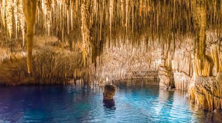 Cuevas más espectaculares de España