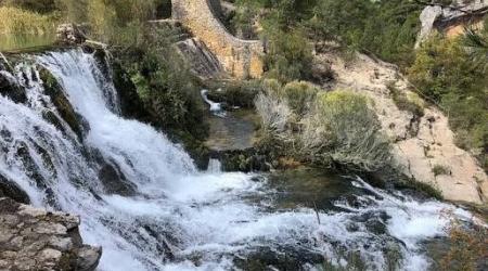 Cascada del Salto de Poveda en el Parque Natural del Alto Tajo, Guadalajara