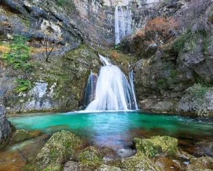 Descubre España sumergiéndote en la belleza del nacimientos de sus ríos