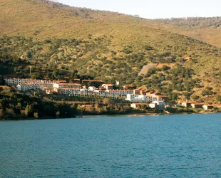 Mansilla de la Sierra integrada en el Parque Natural Alto Najerilla // Crédito: 7villas.org Mansilla de la Sierra integrada en el Parque Natural Alto Najerilla // Crédito: 7villas.org