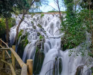 Cascada del Río Mesa en Villel // Crédito: Explora tu ruta