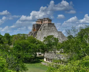 Parque Nacional Nuevo Uxmal, Yucatán y Campeche / iStock Parque Nacional Nuevo Uxmal, Yucatán y Campeche / iStock