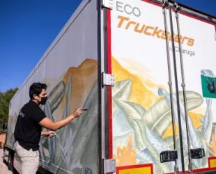 EcoTrucksters by Taruga y su camión que absorbe CO2 // Crédito: efeverde EcoTrucksters by Taruga y su camión que absorbe CO2 // Crédito: efeverde