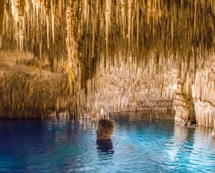 Cuevas más espectaculares de España Cuevas más espectaculares de España