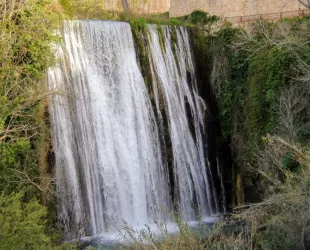 Cascada en la ruta El Molinar de Alcoy Cascada en la ruta El Molinar de Alcoy